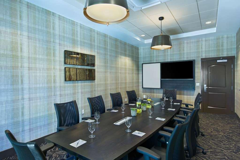 Oxford Suites Sonoma - Rohnert Park Bekvämligheter bild