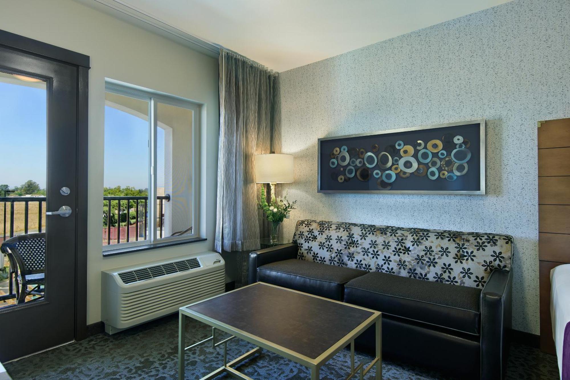 Oxford Suites Sonoma - Rohnert Park Rum bild