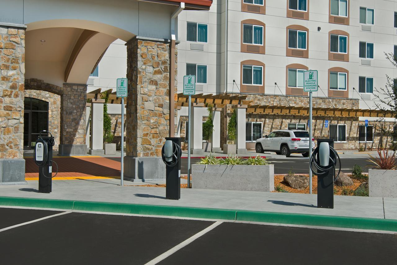 Oxford Suites Sonoma - Rohnert Park Exteriör bild