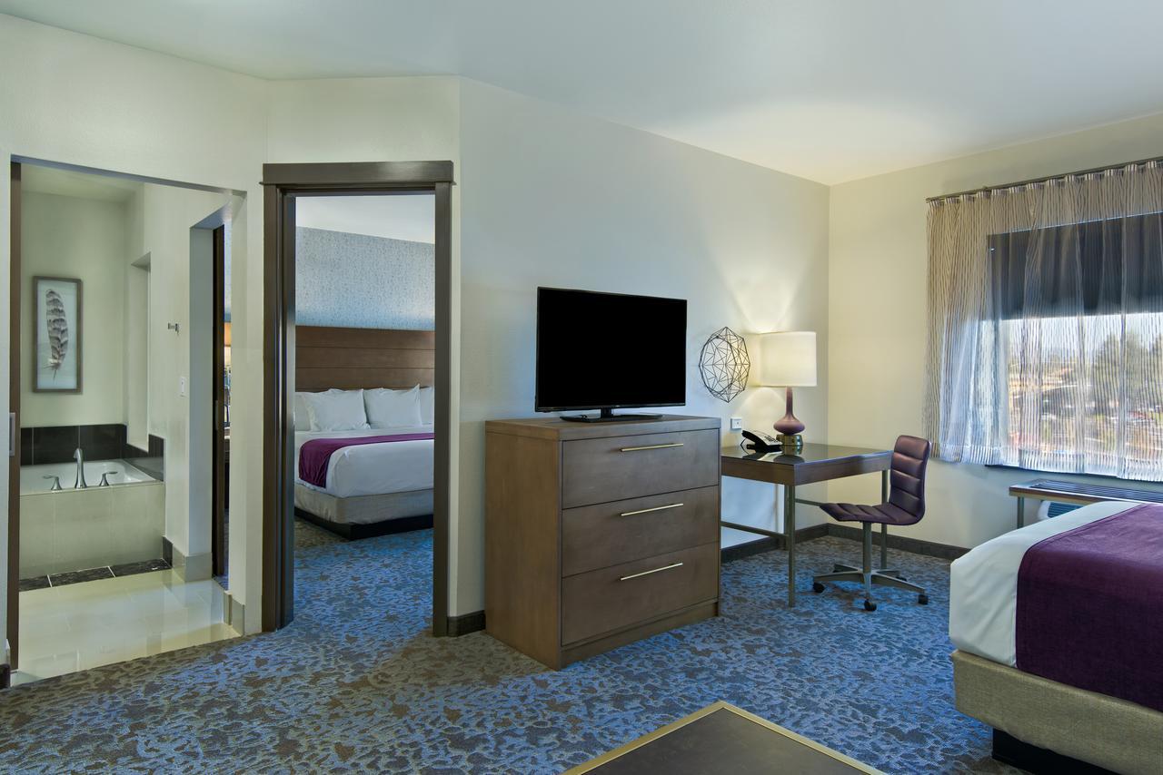 Oxford Suites Sonoma - Rohnert Park Rum bild