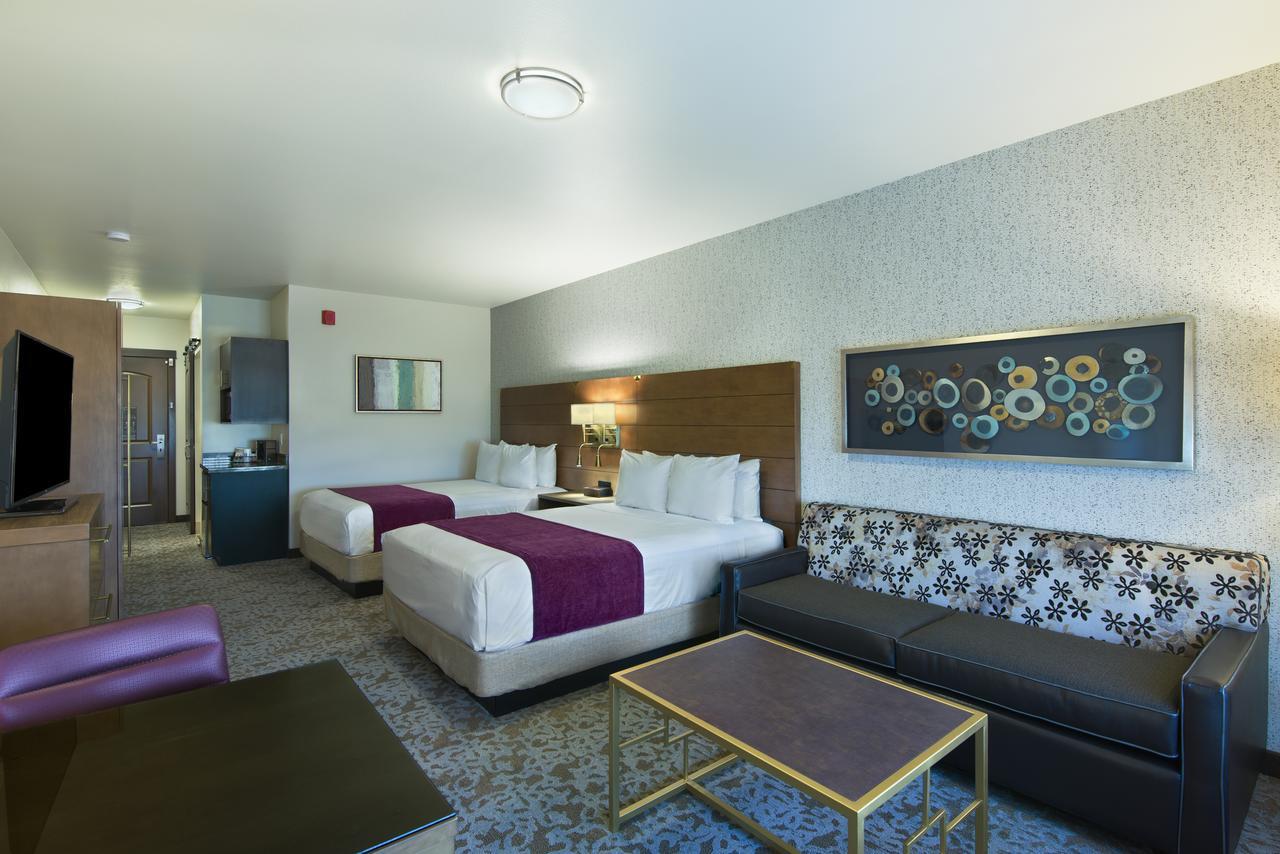 Oxford Suites Sonoma - Rohnert Park Rum bild